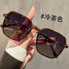 2025 新しい女性用偏光サングラス、ハイエンド日焼け止め、紫外線防止、運転用超軽量 TR サングラス