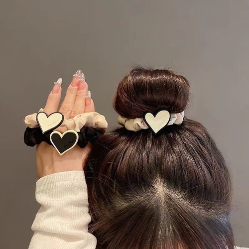 Korean version of love letter satin hair rope for girls to wear ball head fabric pleated small intestine circle without hurting the hair rope hair accessories
