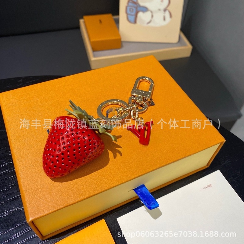 驴家新款潮牌钥匙扣挂件包链条钛钢时尚樱桃包挂迷你包包外贸批发|undefined