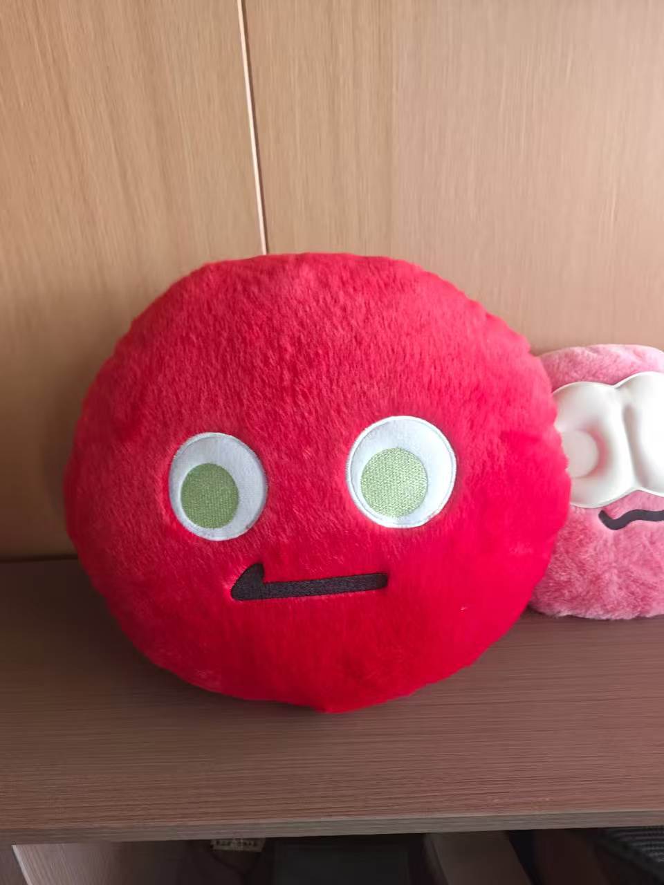 Car Headrest Neck Pillow with Cute Smiley Face Design, Car Cushion for Long Trips, Car Seat Backrest Pillow