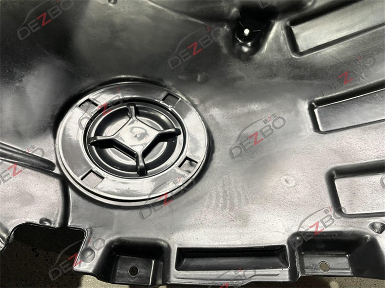 Suitable for Mercedes-Benz Glb Fender Liner A-Class B-Class Front Wheel W177 Small Cover Plate W247 Triangle Plate Gla Mudguard