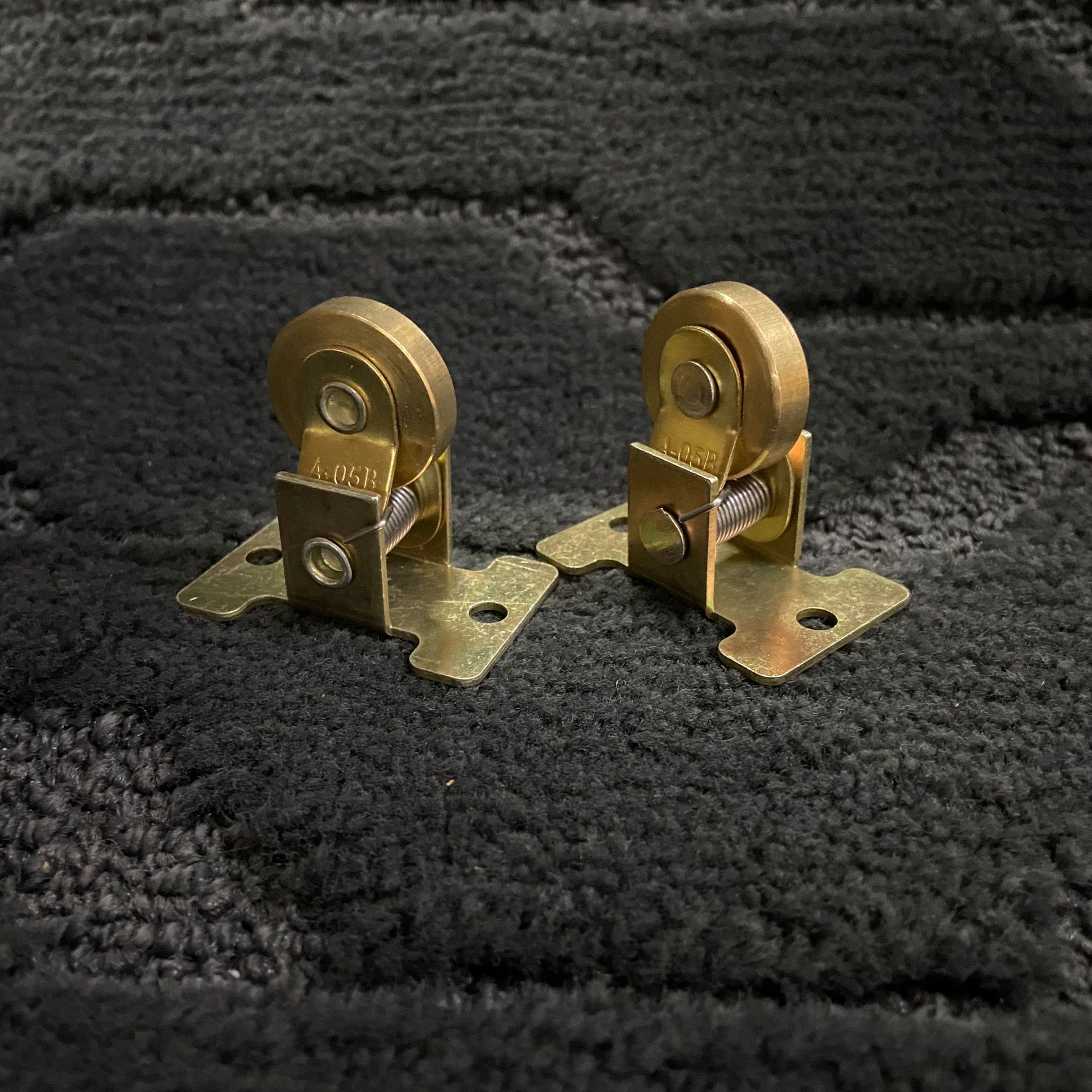 A-05B实心导电轮 老化线导电轨集电子 组装线双向导电轮实心