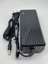 һ�w�U�ΗU�C�늳س����늄ӹ���32650ͨ�ó����14.6V18V21V3A