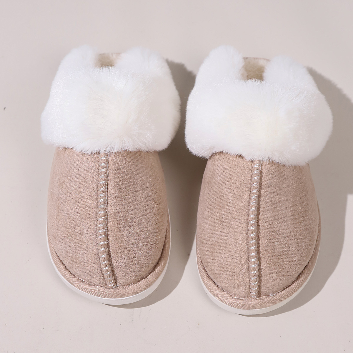 thumbnail image 1 of Zapatillas de algodón de estilo coreano de otoño e invierno para mujer, además de zapatillas de algodón antideslizantes para el hogar con punta peluda de terciopelo para el hogar, 1 of 5