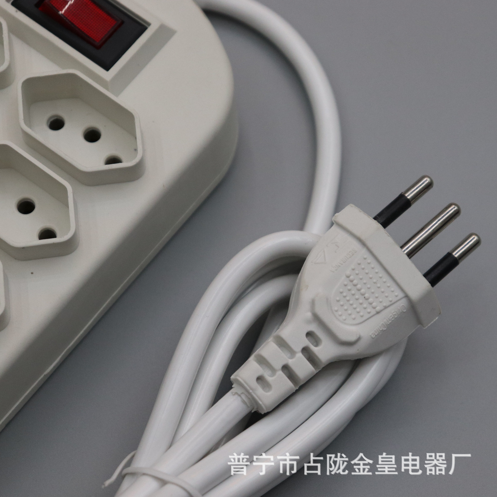 Puerto USB Sudamérica LEON Brasil certificación INMETRO Brasil enchufe estándar enchufe