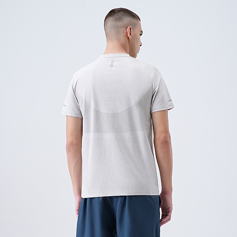 Camiseta deportiva para hombre 2025 verano nuevo estilo de secado rápido transpirable deportes de manga corta para hombre para correr fitness tops deportivos