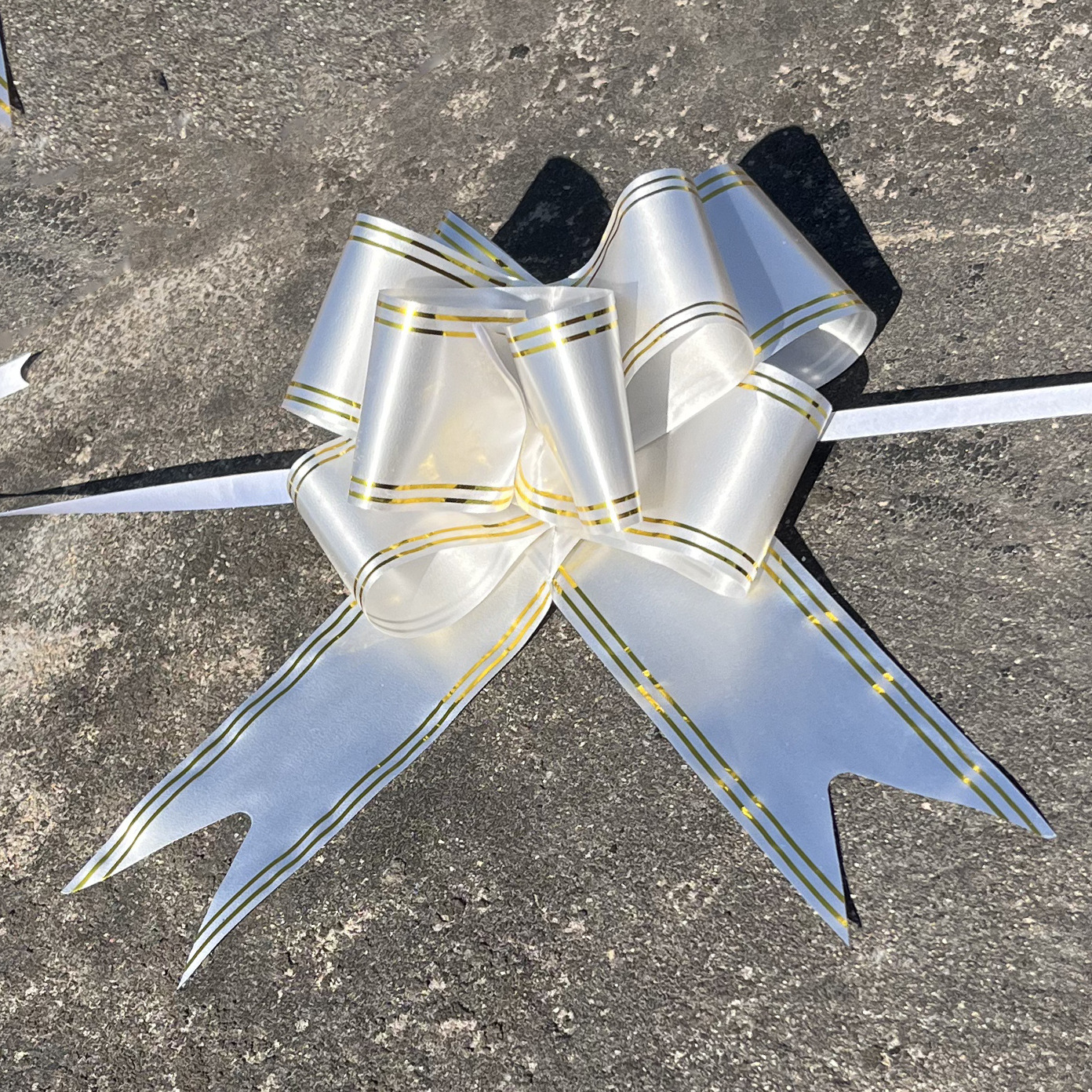 2026 festivales arco de plástico mano de dibujo flores de bodas del Festival de Primavera regalos de fiesta de cumpleaños decoración interior dibujo flores