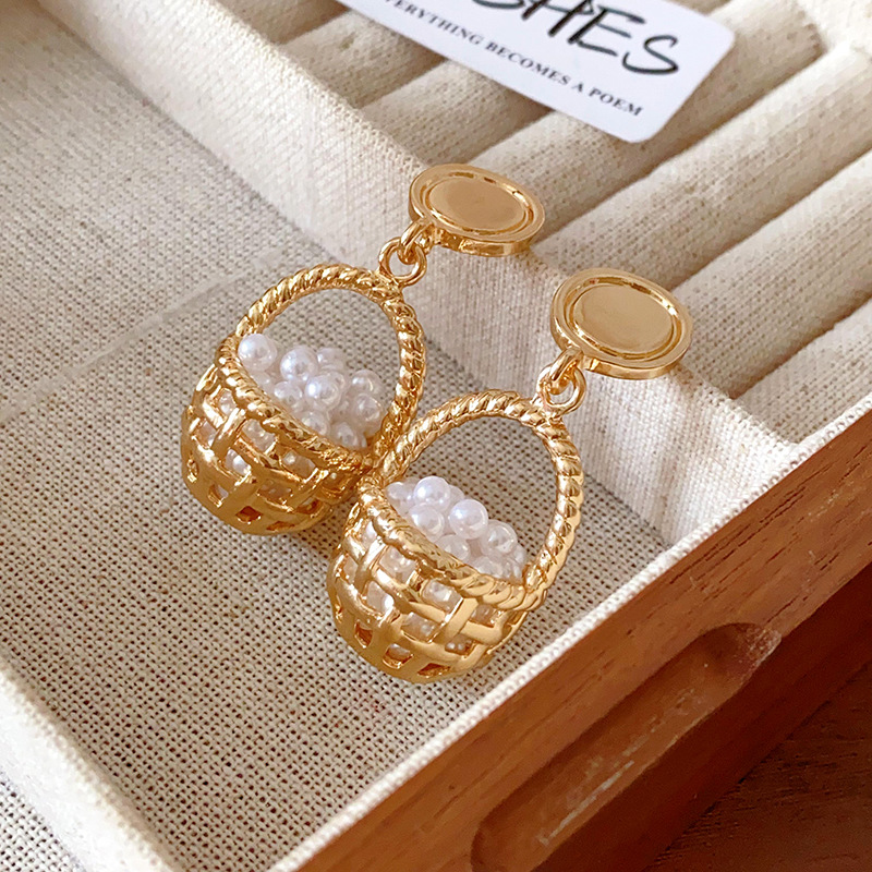 21g Weight 925 Sterling Silver Ear Needle Material Earrings Classification Park, Masquerade, Date Occasion Imitation Pearl Material Geometric Pattern Women's Gender Inlaid Pearls Design Retro Style Silver Needle Cabas Artificial Pearl Earrings Retro Unique Design Earrings Niche Exquisite New Earrings Wholesale 4