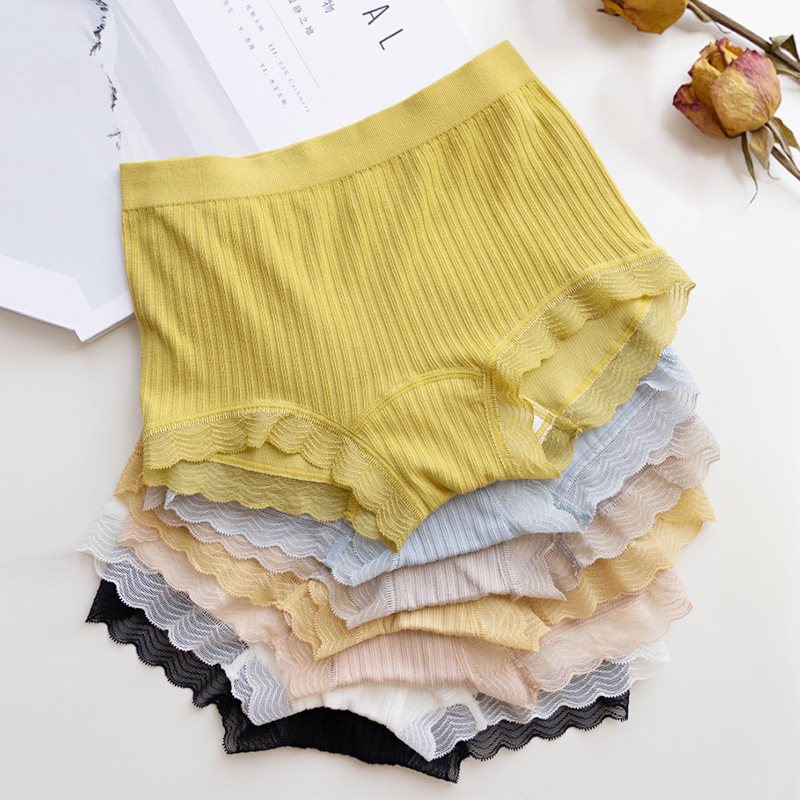 2023 New Style Underwear Women's Pure Cotton Crotch Traceless Mid-waist Large Size Base Safety Pants Anti-walking Boxer Triangle Shorts