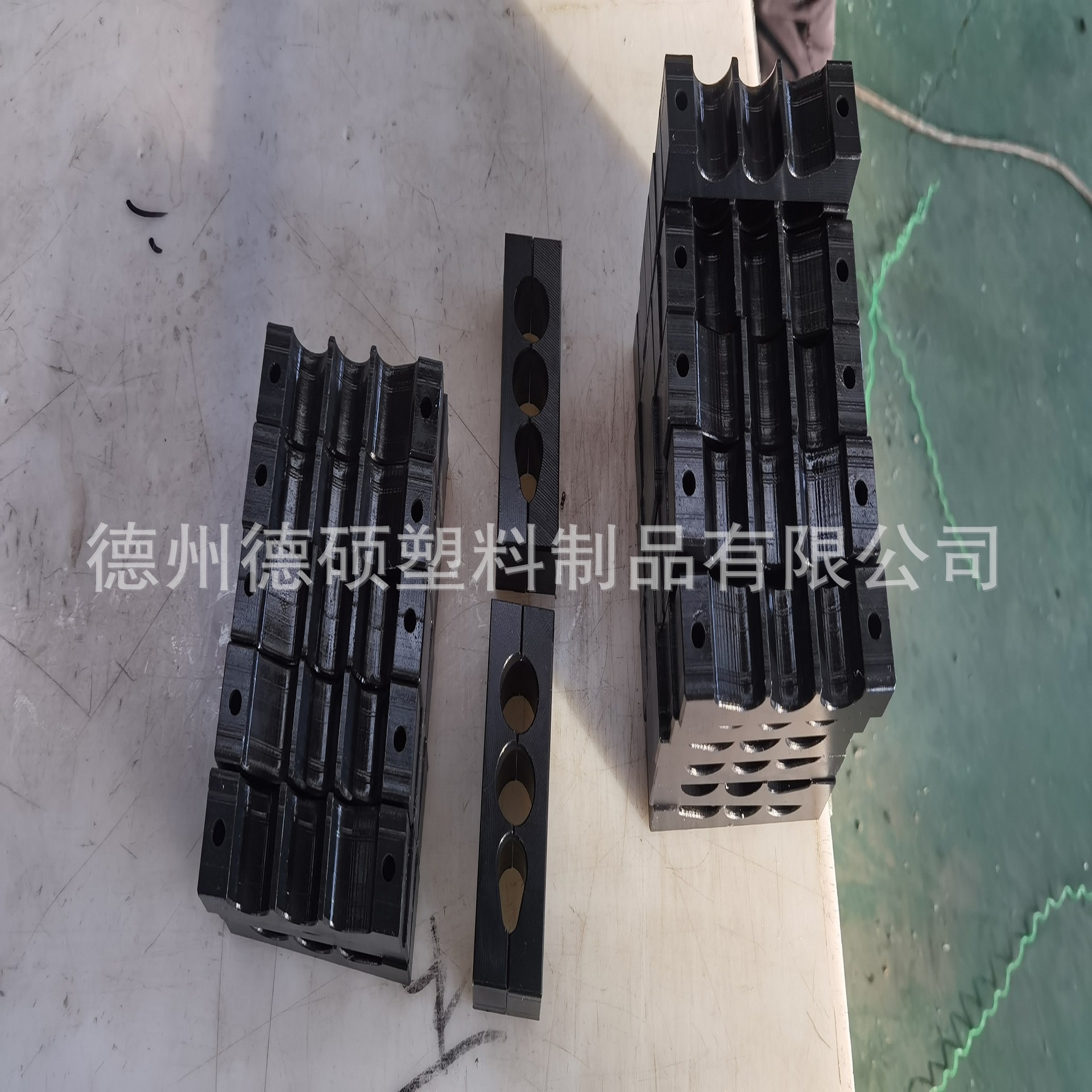 电揽阻燃尼龙块/绝缘电缆线夹尼龙减震块尼龙电缆固定夹块