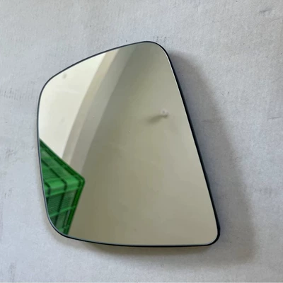 Reversing Lens Heating, Large field of view rear view auxiliary mirror