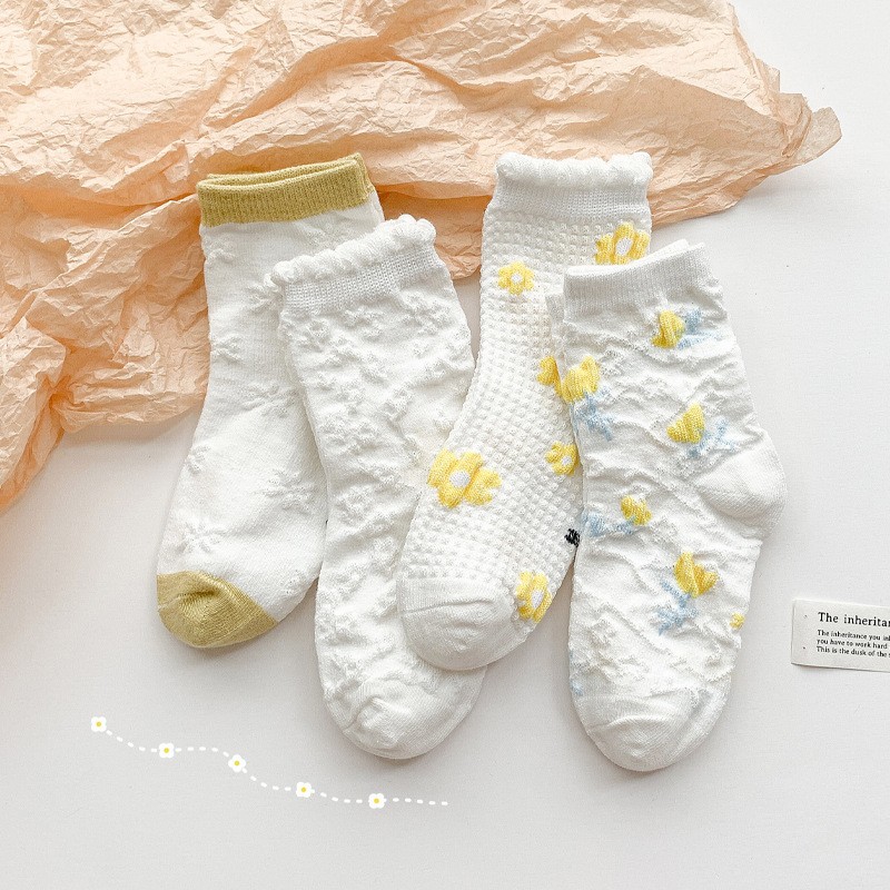 C28 Lace Daisy (cotton socks for all seasons)