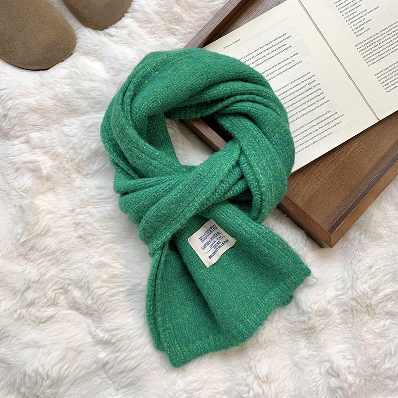 Bufandas de invierno femeninas de alta calidad coreana de color sólido bufandas de punto cálidas bufandas al por mayor