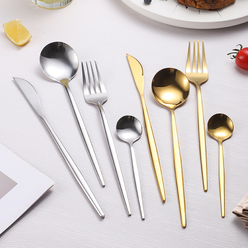Juego de cuchillo y tenedor de comida occidental portuguesa de acero inoxidable de Amazon transfronterizo Juego de 24 piezas de bistec, cuchillo, tenedor, cuchara, cuchara, juego de cuchara de postre