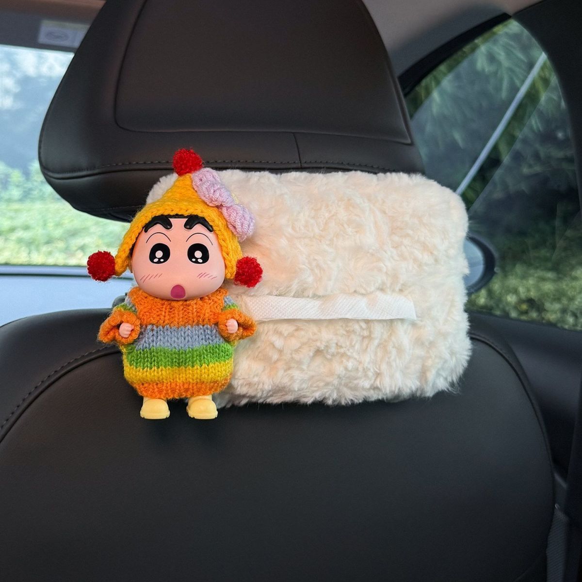 Crayon Shin-Chan Car Tissue Box, 2026 New Model, Rear Seat Headrest Hanging Type, High-End Feel, for Women