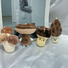 模擬かわいいクリエイティブペンダントキノコ人形ペンダントぬいぐるみ子供のギフトおもちゃ人形卸売