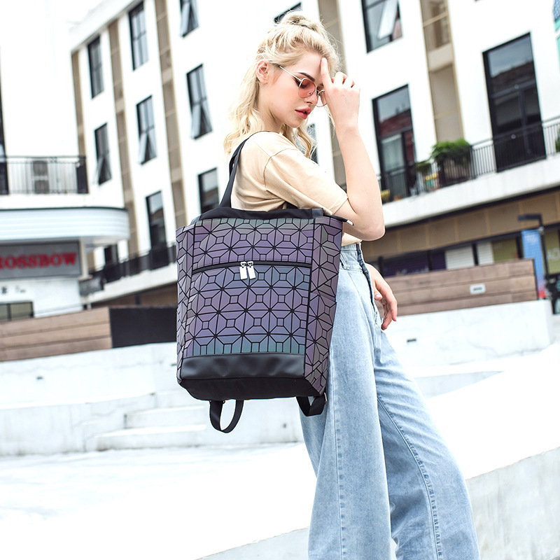 2024 Autumn and Winter New Fashionable Colorful Lingge Large Capacity Travel Mountaineering Luggage Backpack_voghion.com