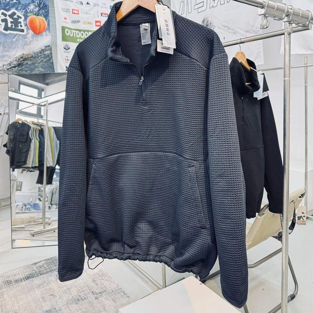 Plaid textured half-zip outdoor warm sweatshirt for men, autumn and winter stand-up collar long-sleeve T-shirt, sporty casual top