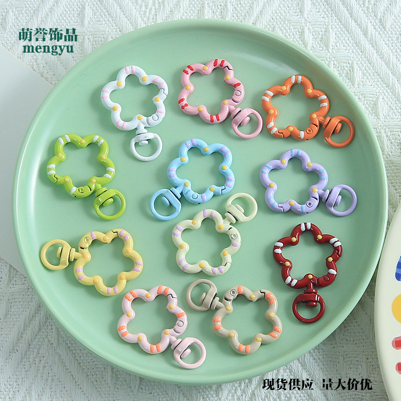 Colorful Painted Metal Flower-Shaped Keychain DIY Jewelry Accessories Open Ring Pendant Materials Wholesale