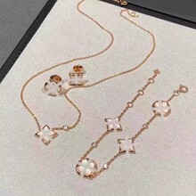 V��߰�L�Ұ�ؐĸ���������~���Ļ�����ϻ��p���18kõ���CNC