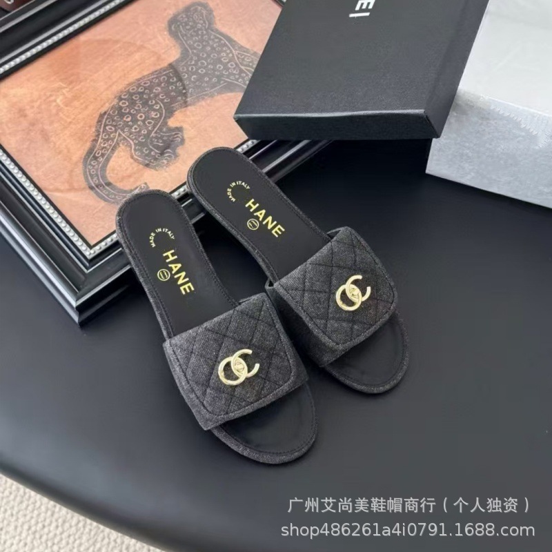Xiaoxiangfeng シープスキン菱形サンダル女性のための 2025 春夏新作フラットシューズローヒールスクールバッグバックルアウターウェアスリッパ|undefined