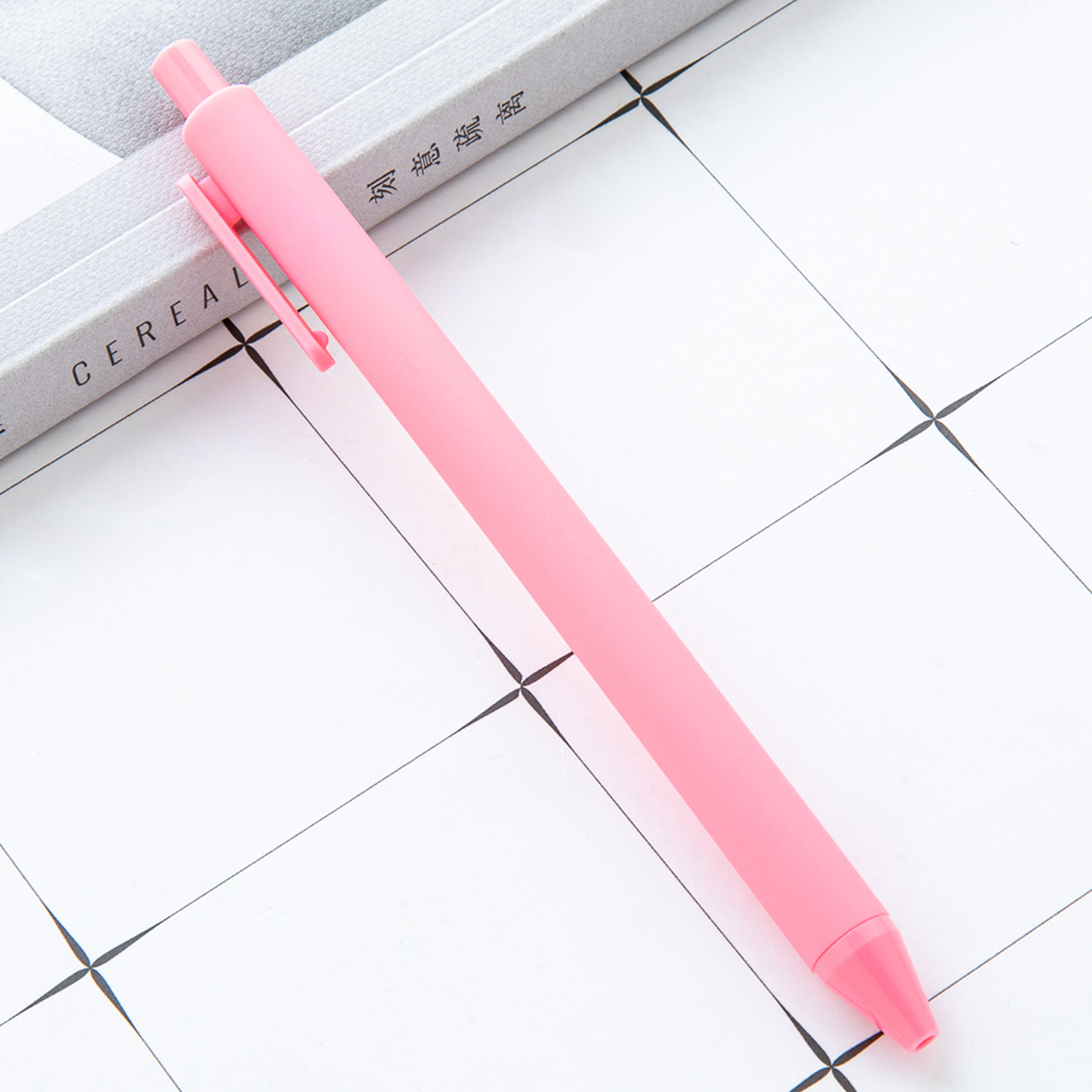 alto valor facial de color macarón bolígrafo de plástico de presión de papelería para estudiantes bolígrafo de imprimir logotipo bolígrafo de goma