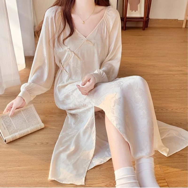 女性のための新しい中国風のナイトガウン 2025 春と夏のパジャマ中国風の漢服のレトロなホーム服はチャイナ ドレスの外で着用できます|undefined