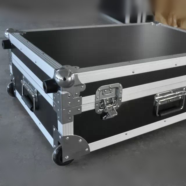厂家纸箱优质拉杆箱 热销精密仪器箱 美容仪器箱 灯具防震箱