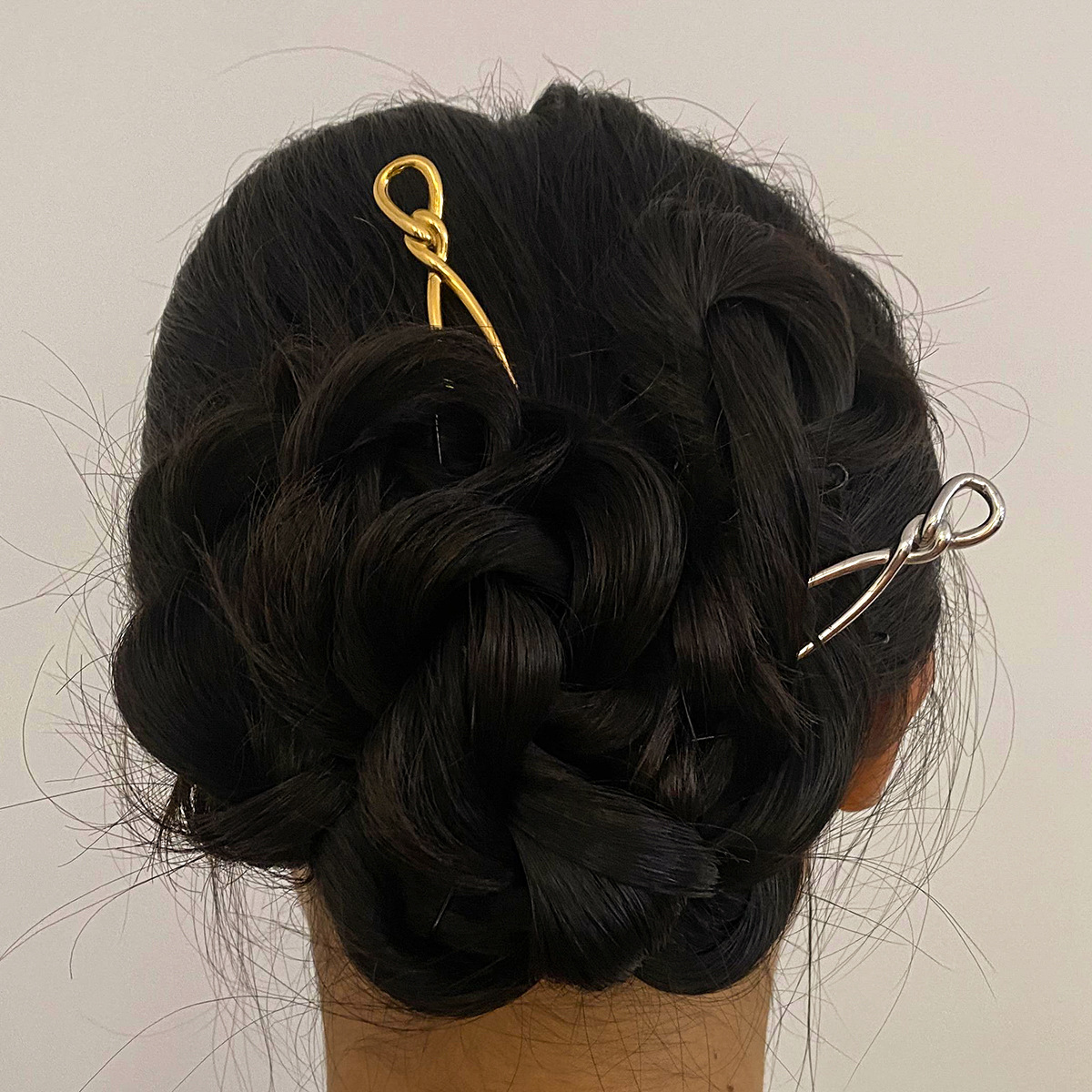JEDING Europa y los Estados Unidos de alto nivel 18k oro acero inoxidable en forma de U pinzas de cabello en horquilla de cabello de alto nivel acero de titanio joyas para el cabello