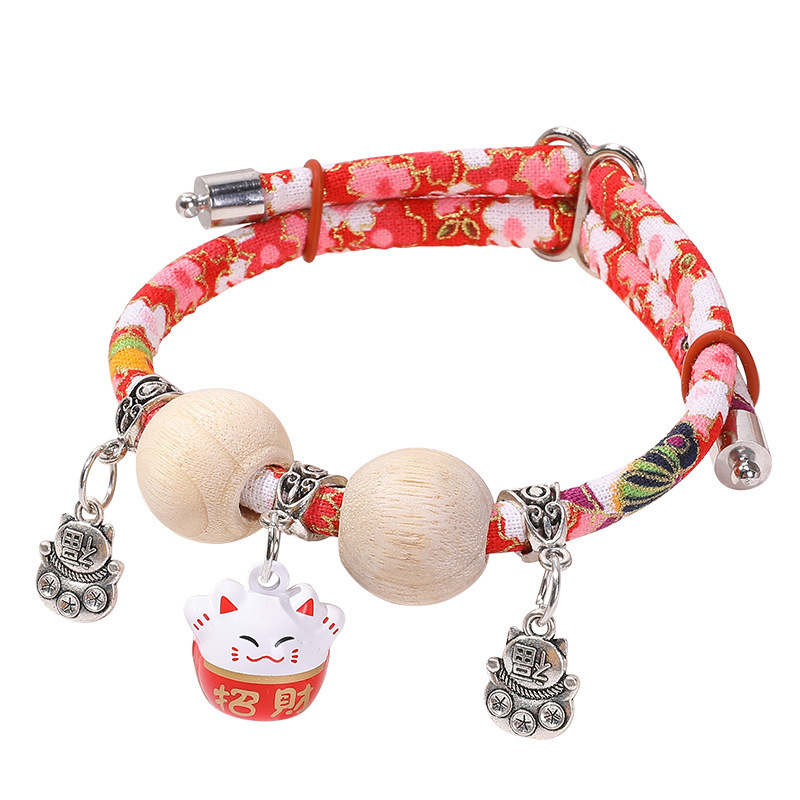 Collar para mascotas con campana Collar para mascotas Collar para gatos Collar repelente de pulgas para gatos Collar para mascotas de madera de alcanfor