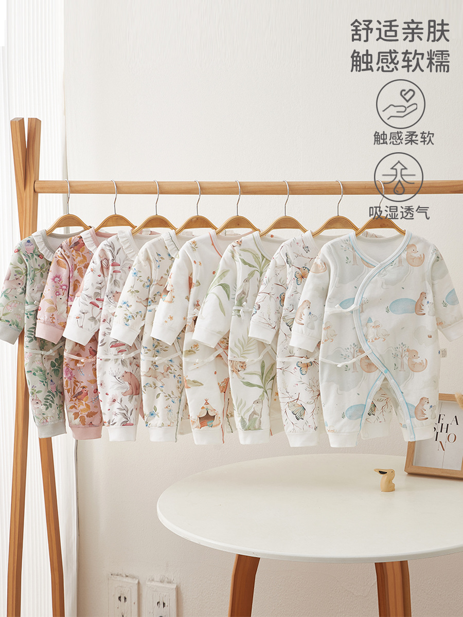 Ropa de recién nacidos 40 gramos de algodón intercalado de otoño y invierno, una clase de luna llena, ropa de bebé, ropa de recién nacidos, ropa de bebé