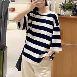 2025秋季新款女装气质百搭宽松前后拼接条纹针织衫T恤 EBE3SWT009