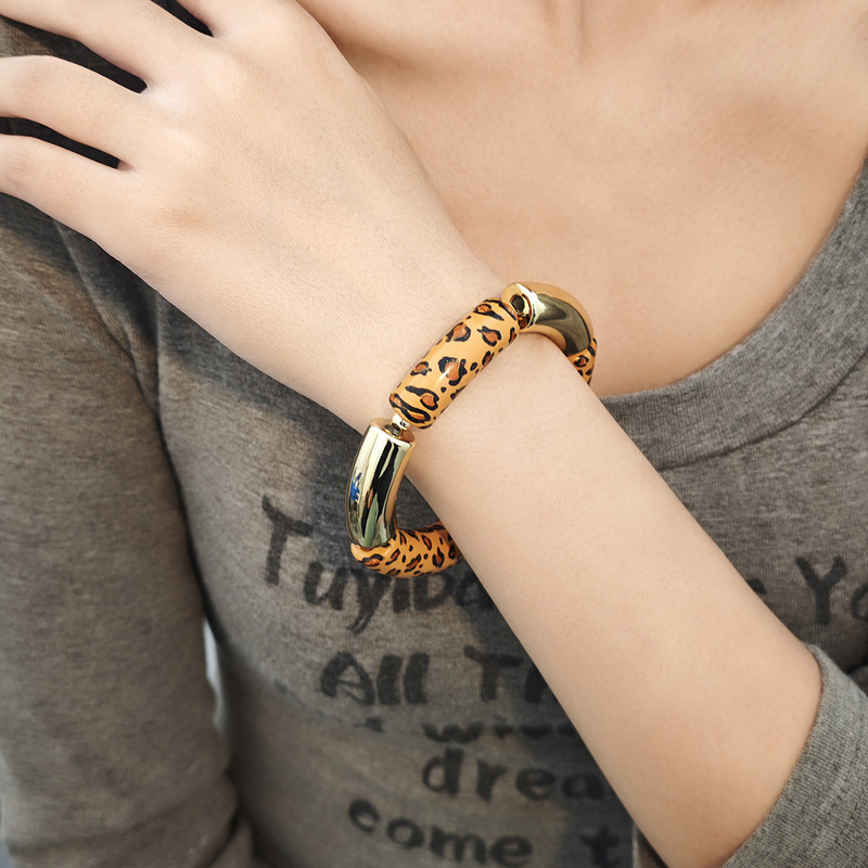 Creative Cuff Bead String Bracelet Ccb Material European and American Popular Trend Fashion Curved Tube Round Tube Elastic Bracelet