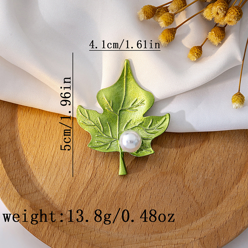 Daily Occasion Alloy Material Leaf Pattern Vintage Style Pastoral Pin Leaf Alloy Plating Women's Brooches