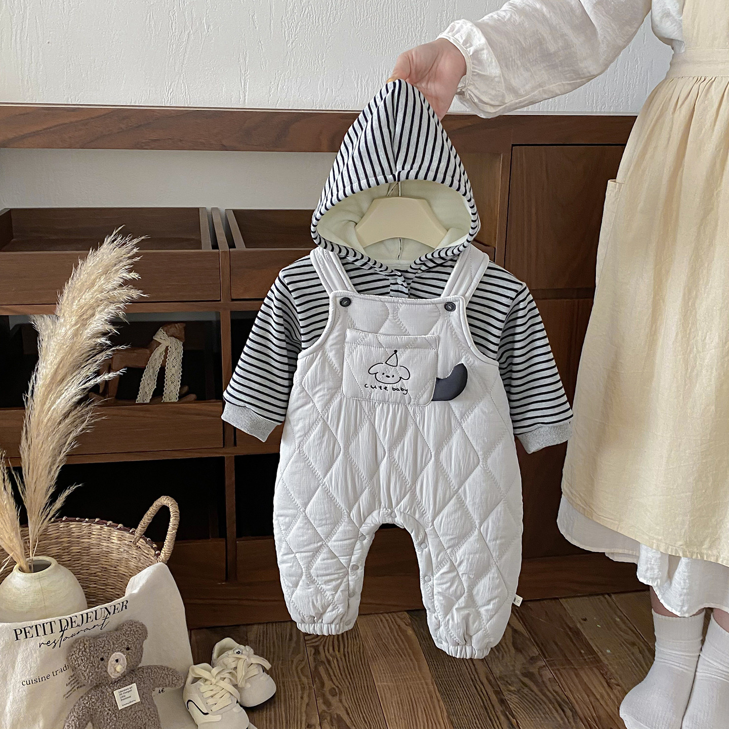 Dianxi 2025 Winter New Infant Quilted Cotton Fleece Overalls Set with Hooded Sweatshirt and Jumpsuit Two-Piece Set