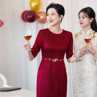 Autumn 2024 New Wedding Mother Dress High-end Acetic Acid Fashion Slimming Mother-in-law Banquet Toasting Dress 18