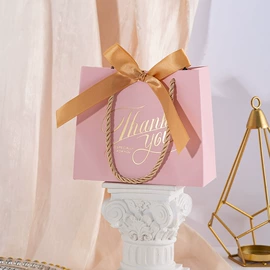 喜糖盒;红包/利是封;请柬