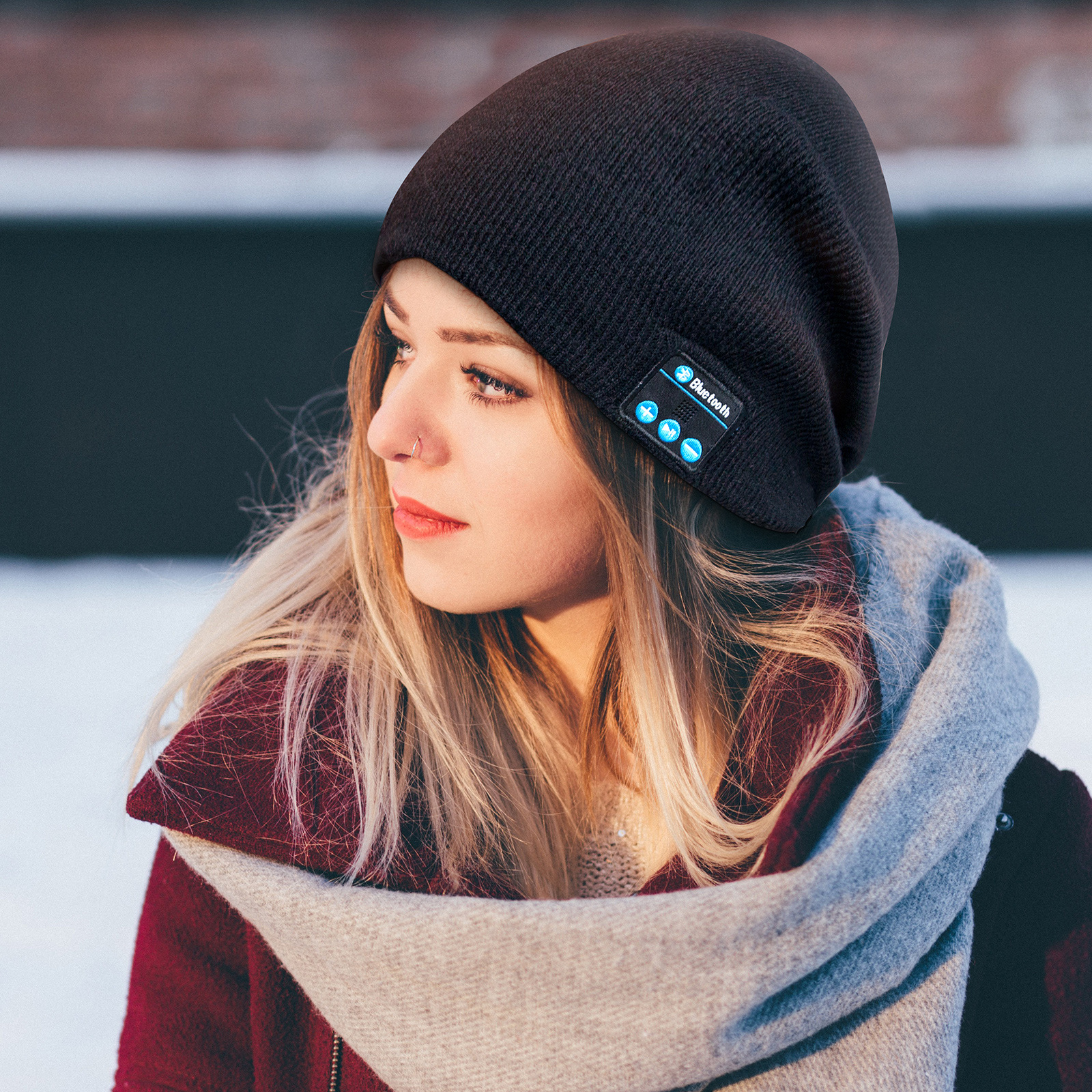 Venta caliente de fábrica transfronteriza exclusivo inalámbrico Bluetooth sombrero V5.0 llamada música estéreo de punto Bluetooth auriculares tapa