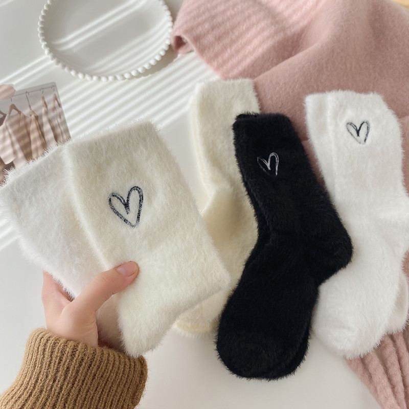 靴下の女性ミンクのベルベットの愛の中筒靴下冬にベルベットの厚い保温靴下の家の床靴下ins潮卸売り|undefined
