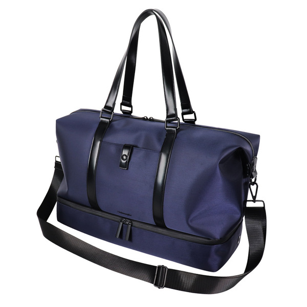 Capacious bag strap wet and dry separation for gym