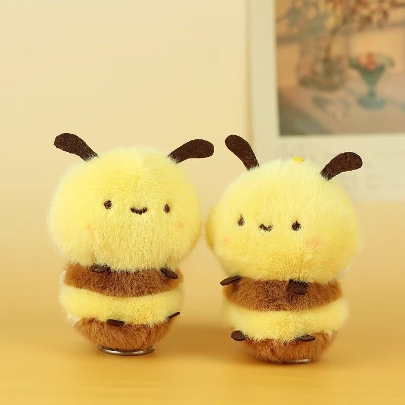 Mu Zhi Cheng's Same Style Little Bee Plush Keychain Backpack Pendant Cute Plush Doll Toy Mu Zhi Cheng's Same Style Little Bee Plush Keychain Backpack Pendant Cute Plush Doll Toy