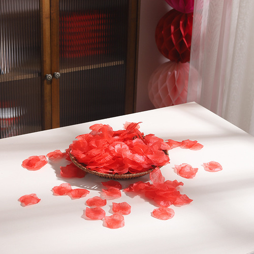Wholesale simulated rose petals wedding supplies wedding room wedding bed hand scattered fake petals romantic photo props