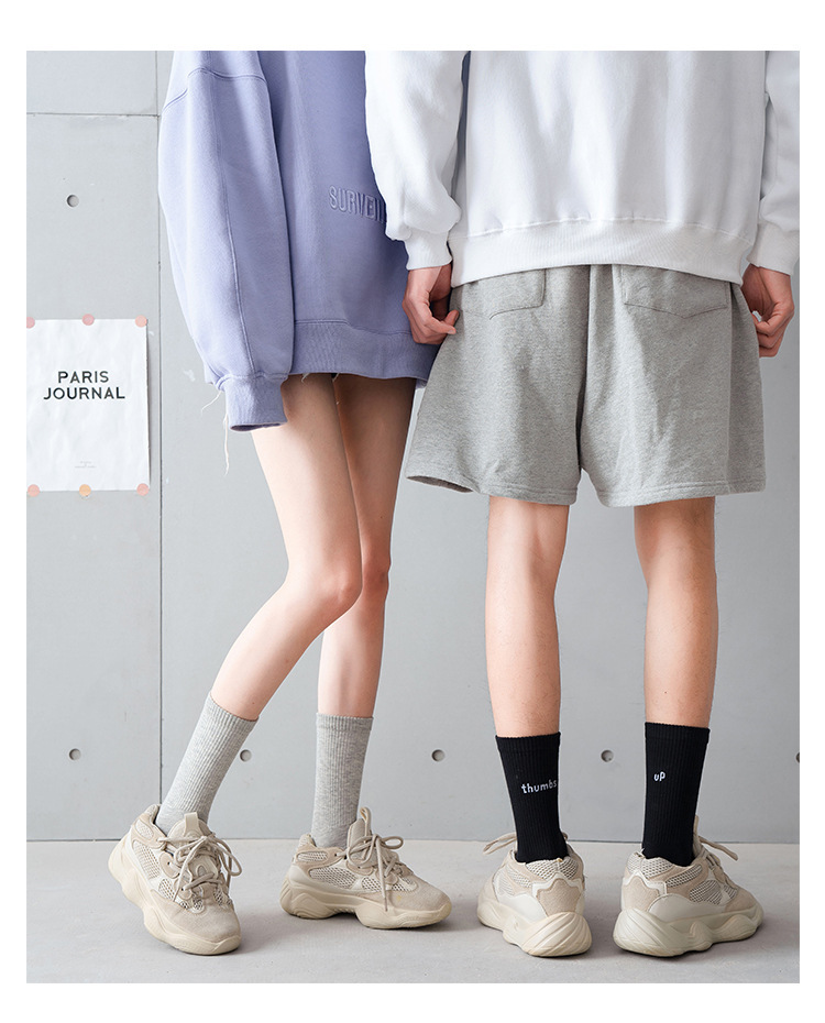 Damen Frühlings- und Herbst reine Baumwoll-Mittelpanther-Socken Mode-Letter-Basketball-Socken Baumwoll-Socken Herren Sport-Socken lange Socken Großhandel
