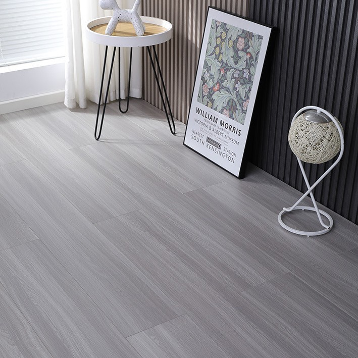 新三层实木复合地板防潮耐磨防火15mm卧室客厅家用E0环保厂家直销