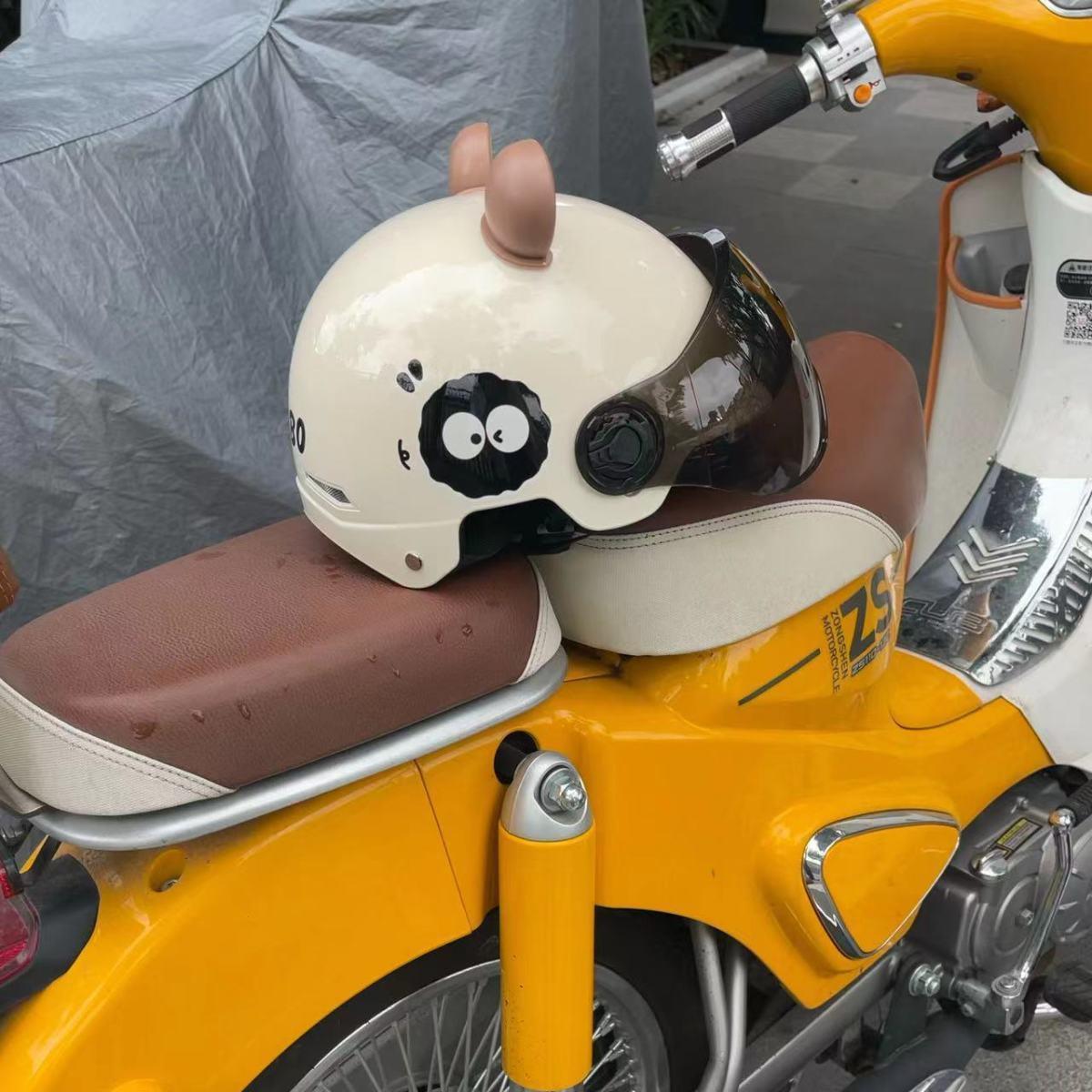 New Certified New National Standard Electric Motorcycle Safety Helmet, Summer Sun Protection Battery Bike Helmet for Girls, Cute Design