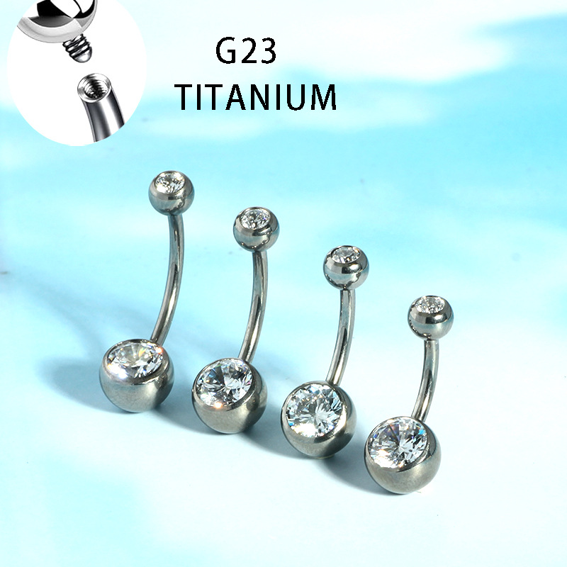 16G labret stud size and finish detail