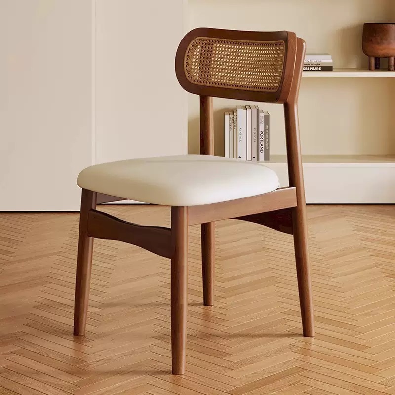 Marco de madera maciza de color nuez + cojín de piel blanca