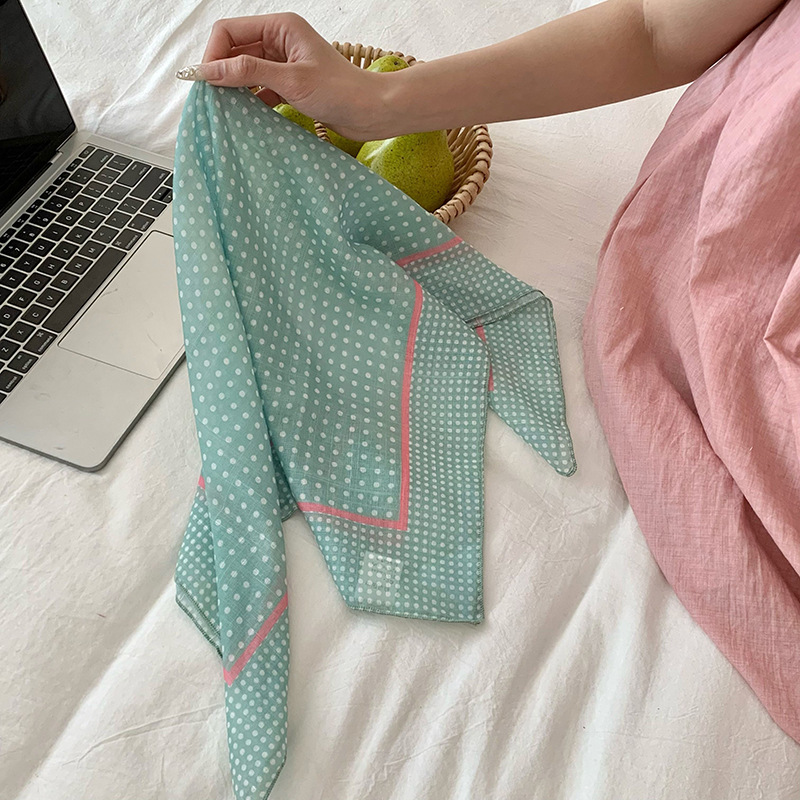 Pequeñas toallas cuadradas nuevas flores frescas coreanas simple estilo retro atmósfera sensación de pañuelo de seda bufandas decorativas