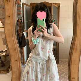 野莓盛夏 草木氧气系法式无袖背心连衣裙女