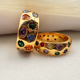 项链;耳钉;戒指